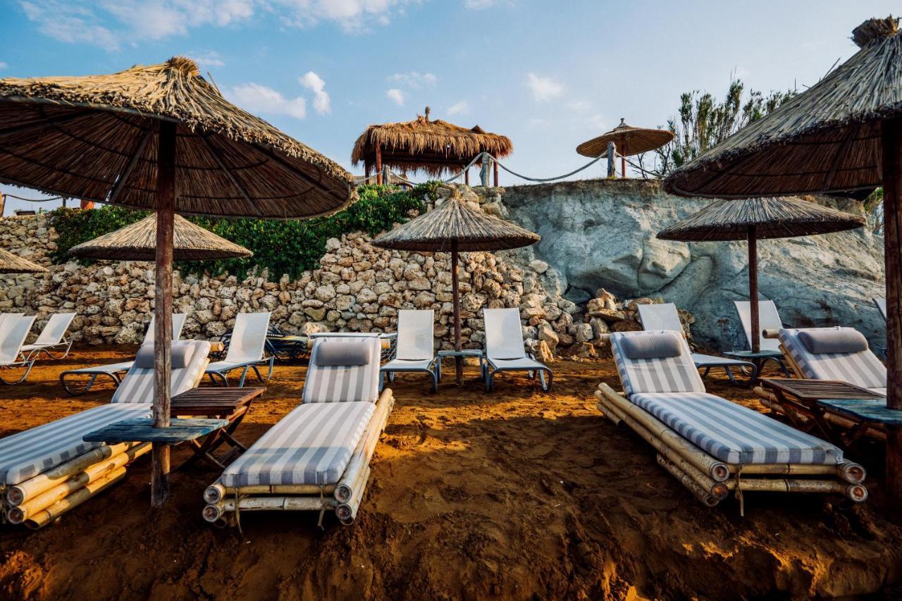 Captain Nemo Xi Beach Exterior photo
